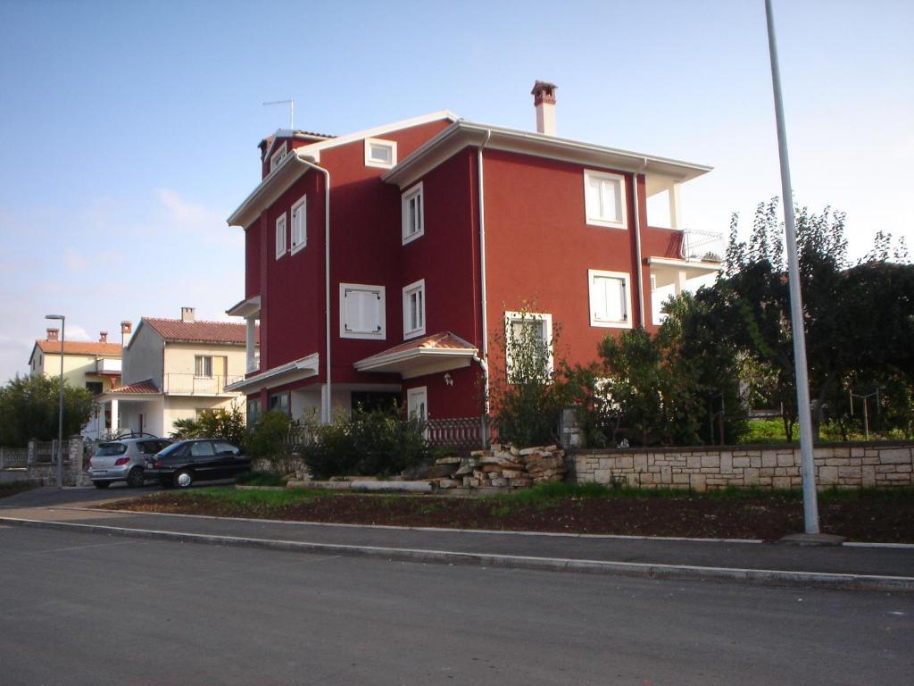 Family Apartments Suzi Rovinj Exterior foto
